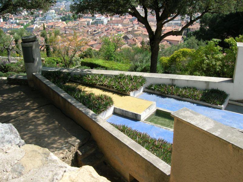 Jardin cubiste villa de Noailles